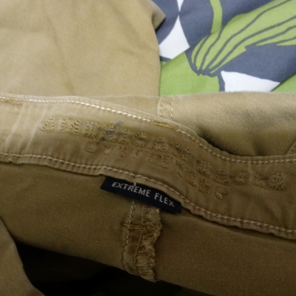 American Eagle Tan Khakis Original Boot 32 x 30 - Picture 3 of 6